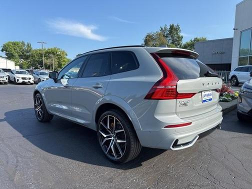2025 Volvo XC60 Plug-In Hybrid T8 Polestar Engineered