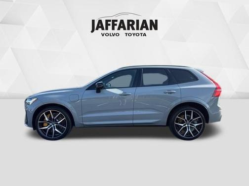 2025 Volvo XC60 Plug-In Hybrid T8 Polestar Engineered