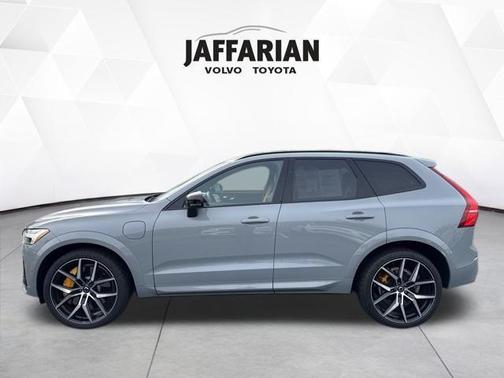 2025 Volvo XC60 Plug-In Hybrid T8 Polestar Engineered