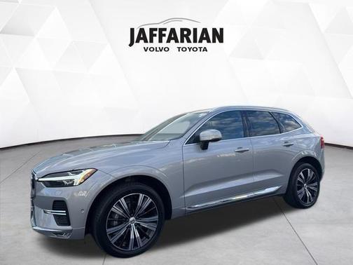 2023 Volvo XC60 B5 Plus Bright Theme