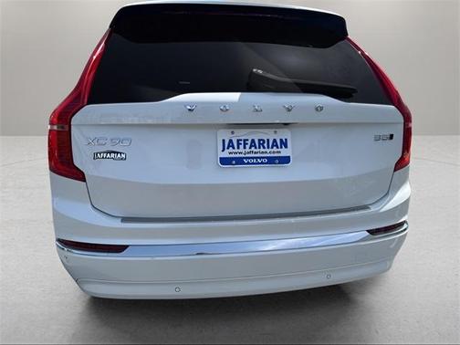 2024 Volvo XC90 B5 Plus Bright Theme