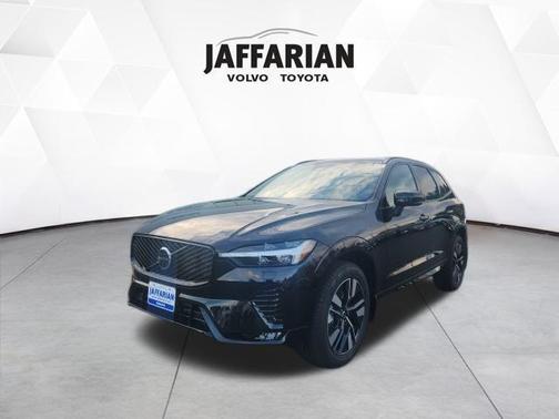 2026 Volvo XC60 B5 Core