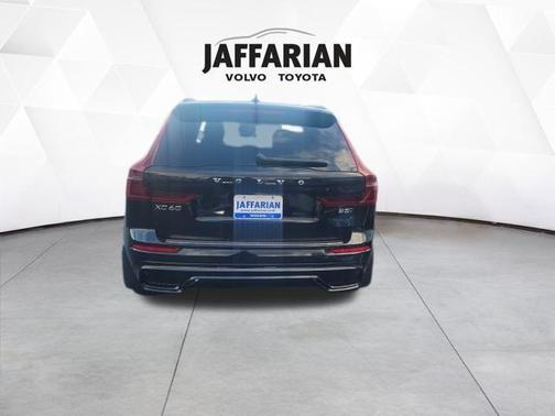 2026 Volvo XC60 B5 Core