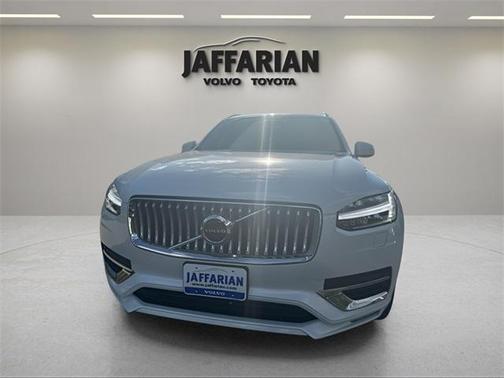2024 Volvo XC90 B6 Ultimate Bright Theme 7-Seater