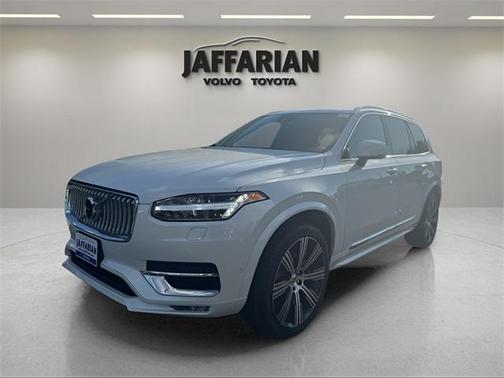 2024 Volvo XC90 B6 Ultimate Bright Theme 7-Seater