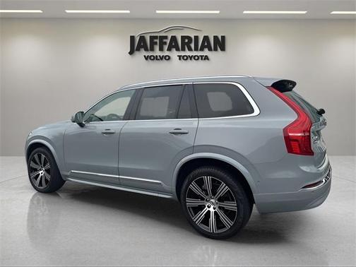 2024 Volvo XC90 B6 Plus Bright Theme 7-Seater
