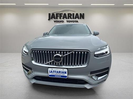 2024 Volvo XC90 B6 Plus Bright Theme 7-Seater