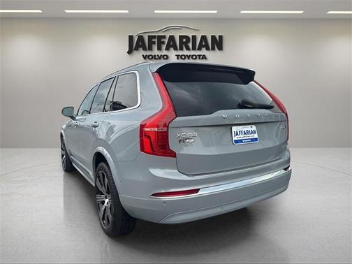 2024 Volvo XC90 B6 Plus Bright Theme 7-Seater