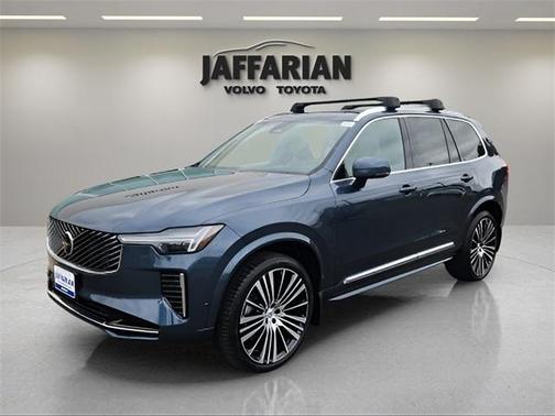 2025 Volvo XC90 B6 Ultra