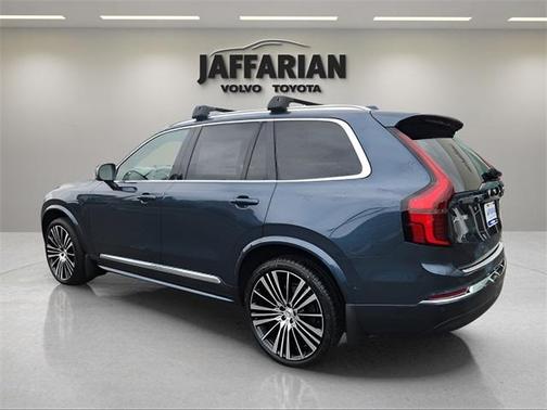 2025 Volvo XC90 B6 Ultra