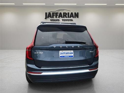 2025 Volvo XC90 B6 Ultra