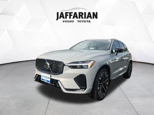 2026 Volvo XC60 B5 Ultra