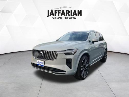 2026 Volvo XC90 B6 Plus 7-Seater