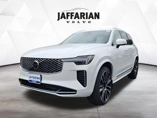 2026 Volvo XC90 B6 Plus 6-Seater