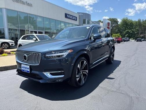 2024 Volvo XC90 B6 Ultimate Bright Theme 7-Seater