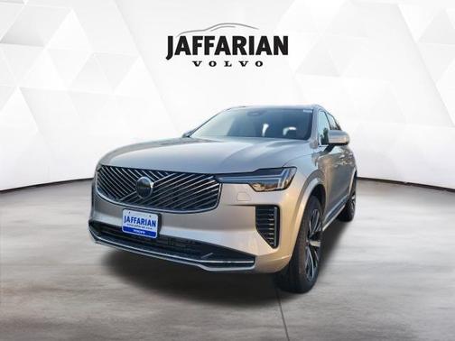 2026 Volvo XC90 B5 Core