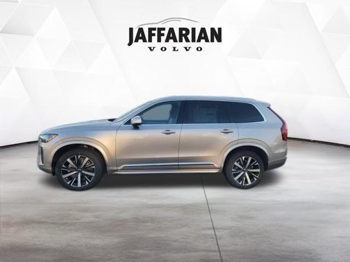 2026 Volvo XC90 B5 Core