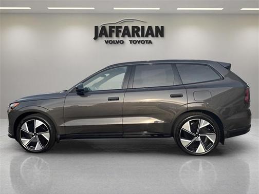 2025 Volvo EX90 Twin Motor Performance Ultra