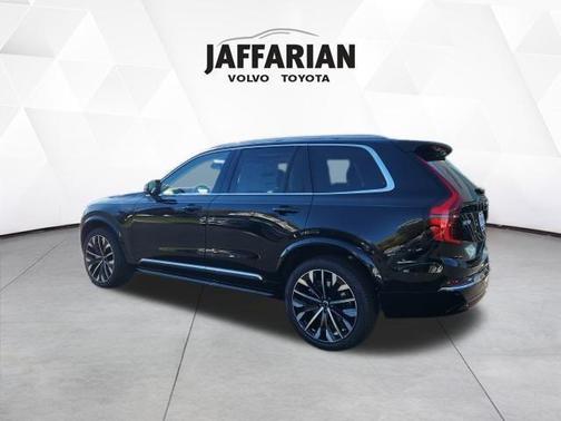 2026 Volvo XC90 B6 Ultra 7-Seater