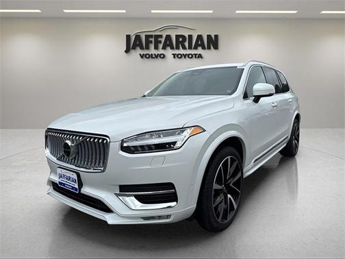 2023 Volvo XC90 B6 Plus 6-Seater