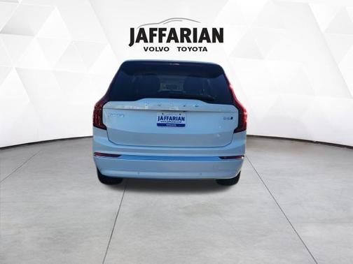 2026 Volvo XC90 B6 Ultra 7-Seater