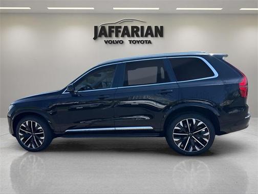 2025 Volvo XC90 B6 Plus 7-Seater