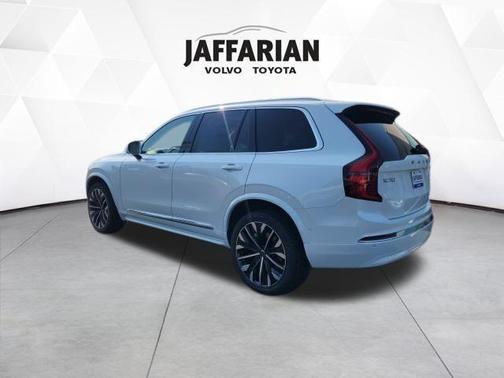 2026 Volvo XC90 B6 Ultra 7-Seater