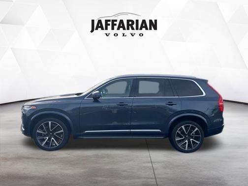 2024 Volvo XC90 B6 Plus Bright Theme 7-Seater