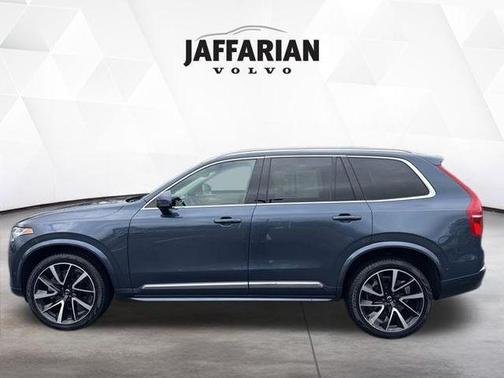 2024 Volvo XC90 B6 Plus Bright Theme 7-Seater