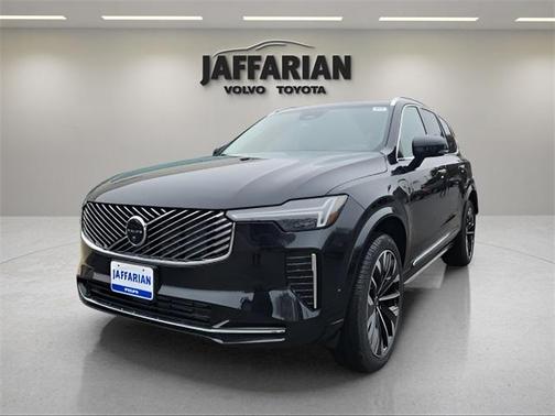 2025 Volvo XC90 Plug-In Hybrid T8 Plus 6-Seater