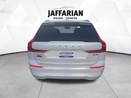 2023 Volvo XC60 B5 Core