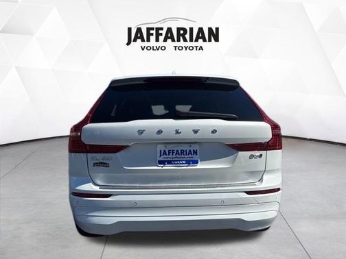 2023 Volvo XC60 B5 Core