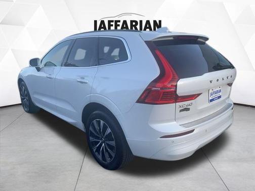 2023 Volvo XC60 B5 Core
