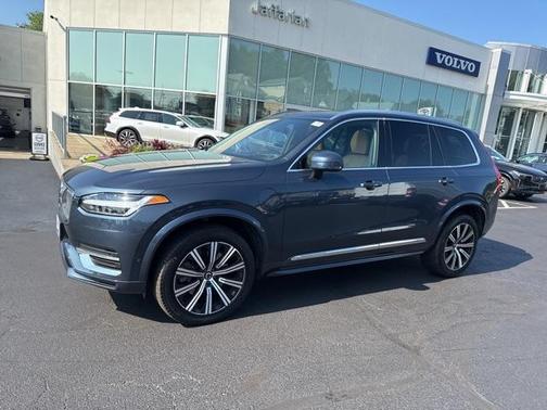 2022 Volvo XC90 Recharge Plug-In Hybrid T8 Inscription Extended Range 7P