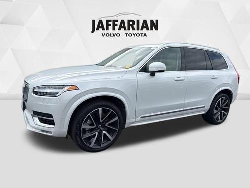 2024 Volvo XC90 B6 Plus Bright Theme 7-Seater