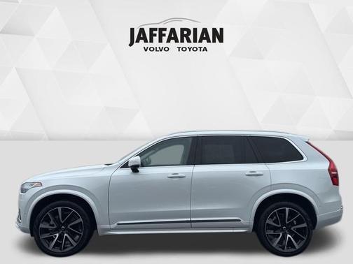 2024 Volvo XC90 B6 Plus Bright Theme 7-Seater