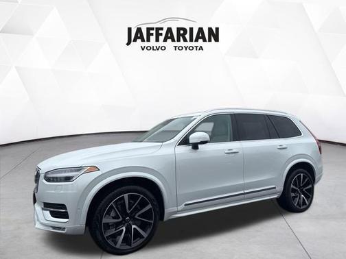 2024 Volvo XC90 B6 Plus Bright Theme 7-Seater