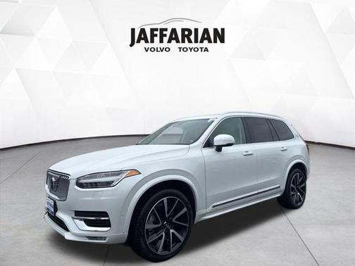 2024 Volvo XC90 B6 Plus Bright Theme 7-Seater