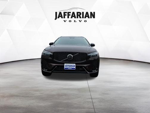 Mulberry 2026 Volvo XC60 B5 Ultra
