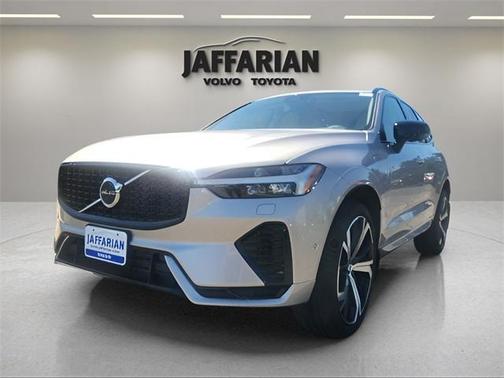 2025 Volvo XC60 Plug-In Hybrid T8 Ultra