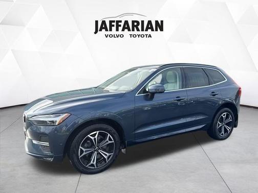 2022 Volvo XC60 B5 Momentum