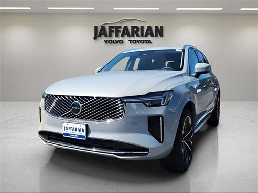 2025 Volvo XC90 B6 Ultra