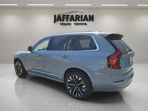 2025 Volvo XC90 B6 Ultra
