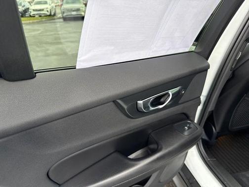 2024 Volvo V60 Cross Country B5 Plus