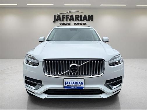 2025 Volvo XC90 Plug-In Hybrid T8 Ultra 6-Seater