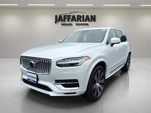 2025 Volvo XC90 Plug-In Hybrid T8 Ultra 6-Seater