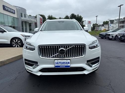 2025 Volvo XC90 Plug-In Hybrid T8 Ultra 6-Seater