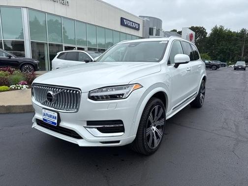 2025 Volvo XC90 Plug-In Hybrid T8 Ultra 6-Seater