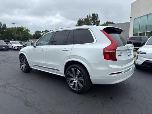 2025 Volvo XC90 Plug-In Hybrid T8 Ultra 6-Seater