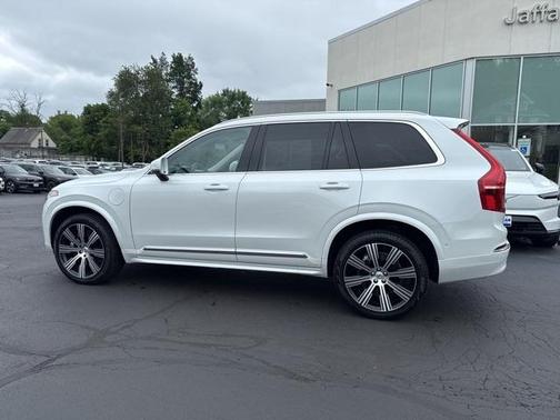 2025 Volvo XC90 Plug-In Hybrid T8 Ultra 6-Seater